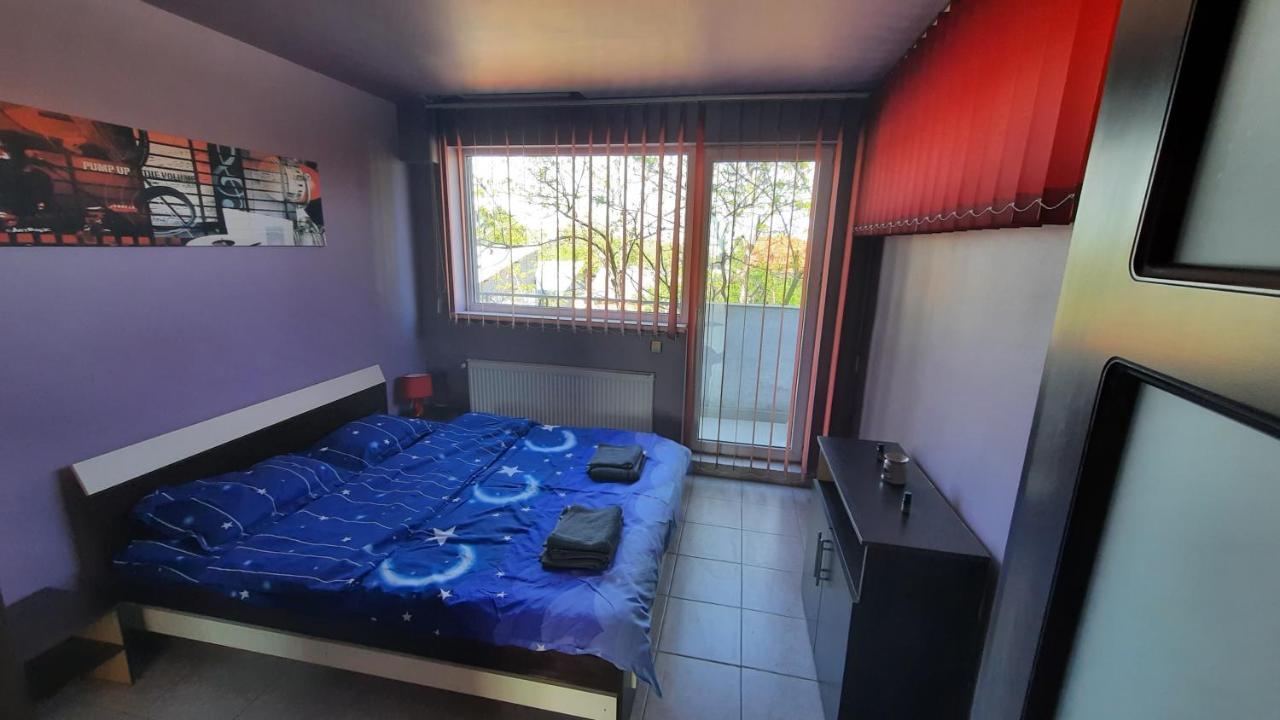 Spacious, Modern Condo In New Villa - Sleeps 6 Bucureşti Eksteriør bilde