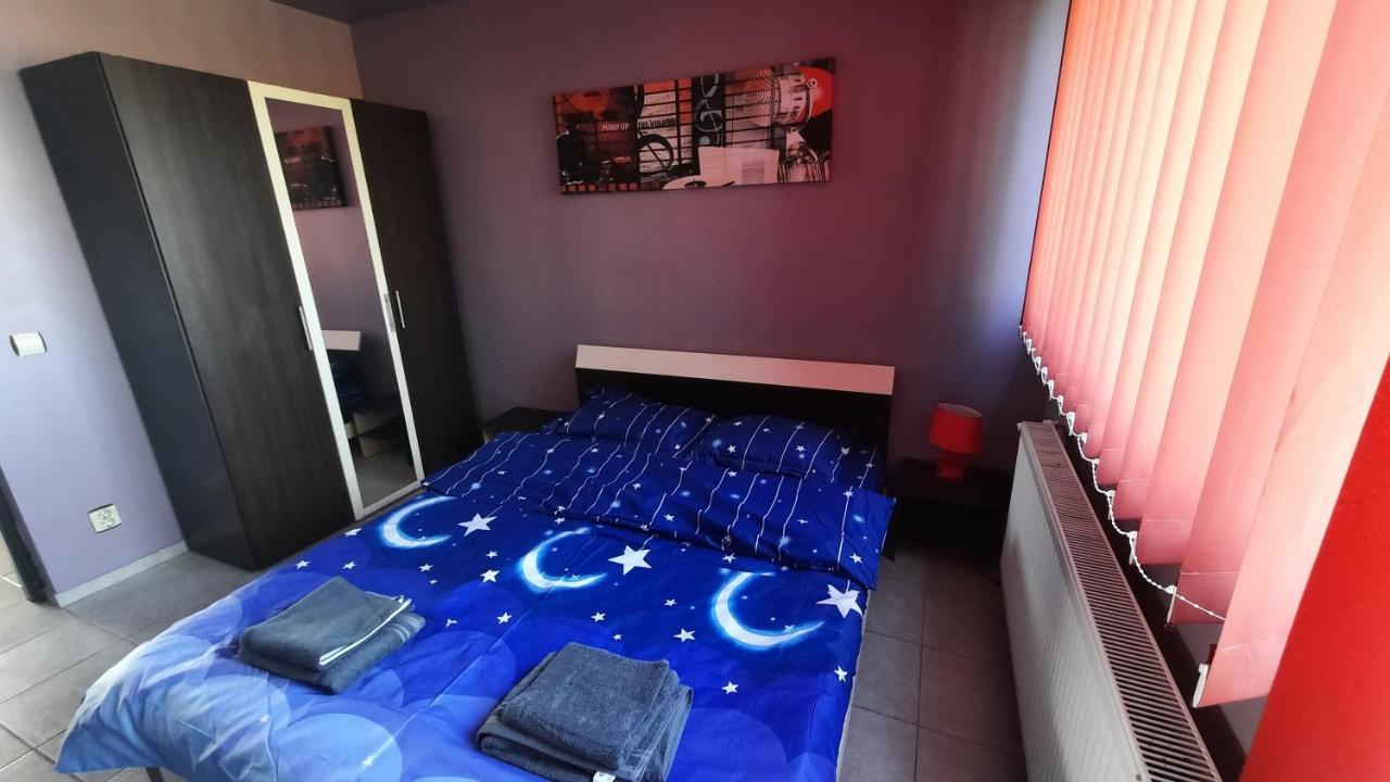 Spacious, Modern Condo In New Villa - Sleeps 6 Bucureşti Eksteriør bilde