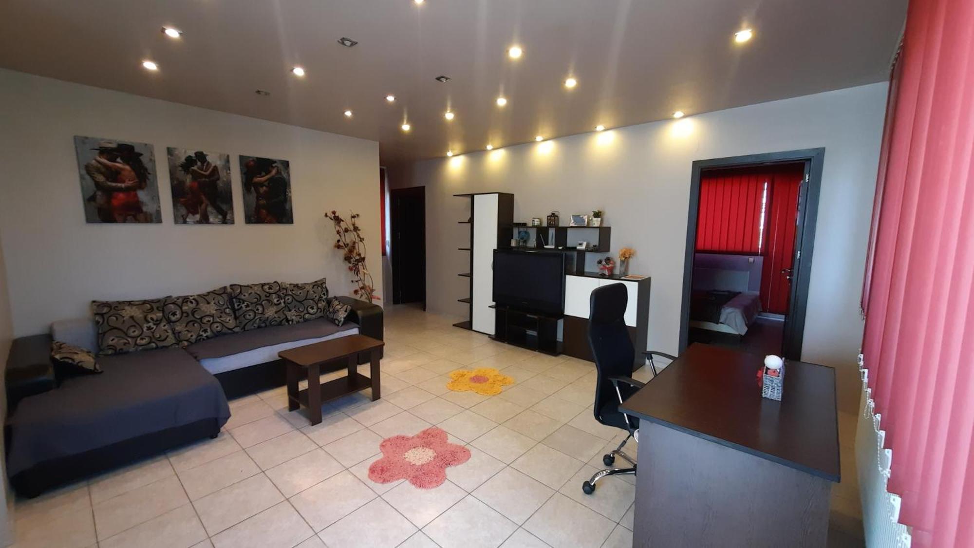Spacious, Modern Condo In New Villa - Sleeps 6 Bucureşti Eksteriør bilde